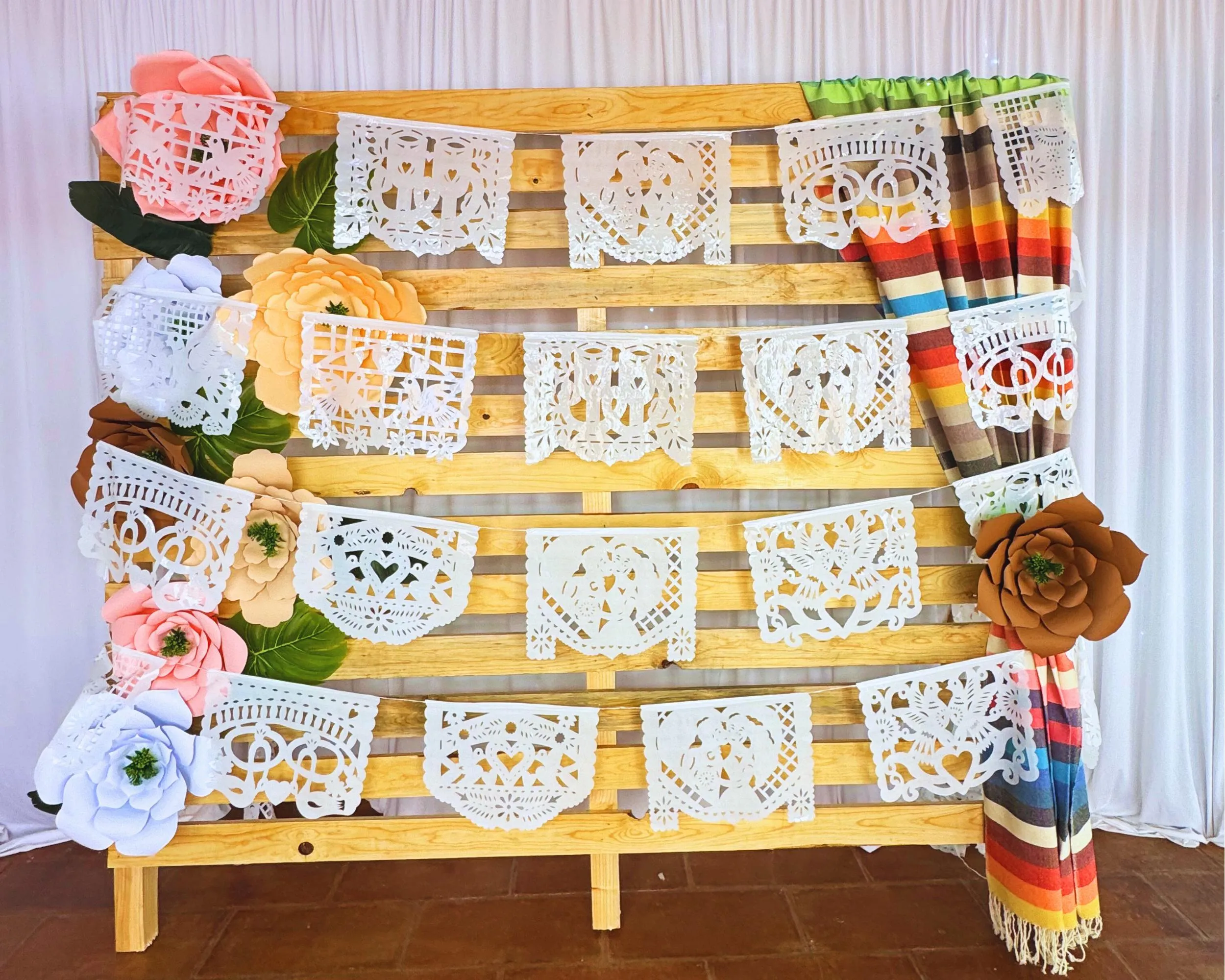Wedding Plastic Papel Picado Banner in White (5 Pack)