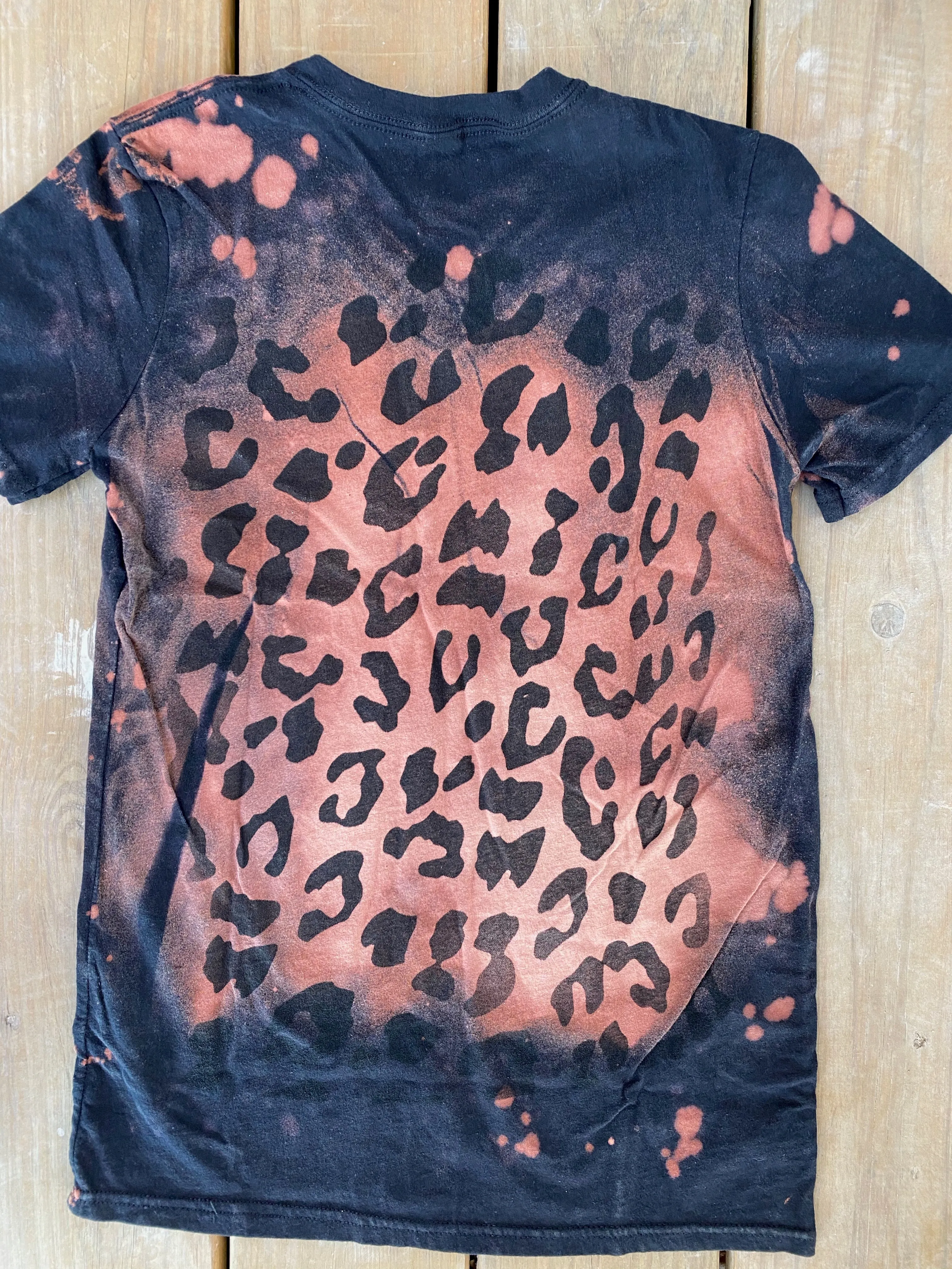 {WILD CHILD} Distressed LEOPARD (Front   Back) Black V-Neck Tee