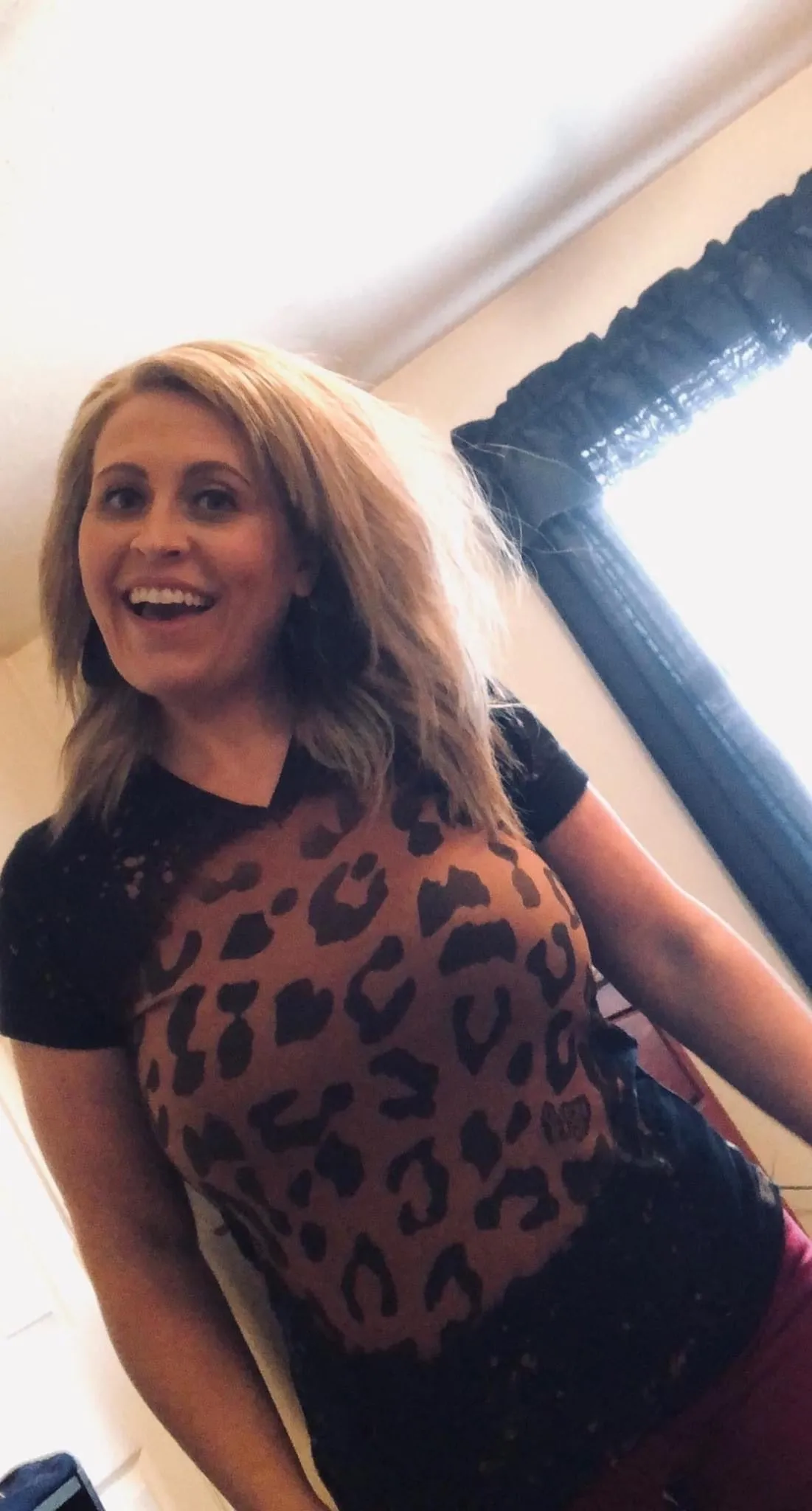 {WILD CHILD} Distressed LEOPARD (Front   Back) Black V-Neck Tee