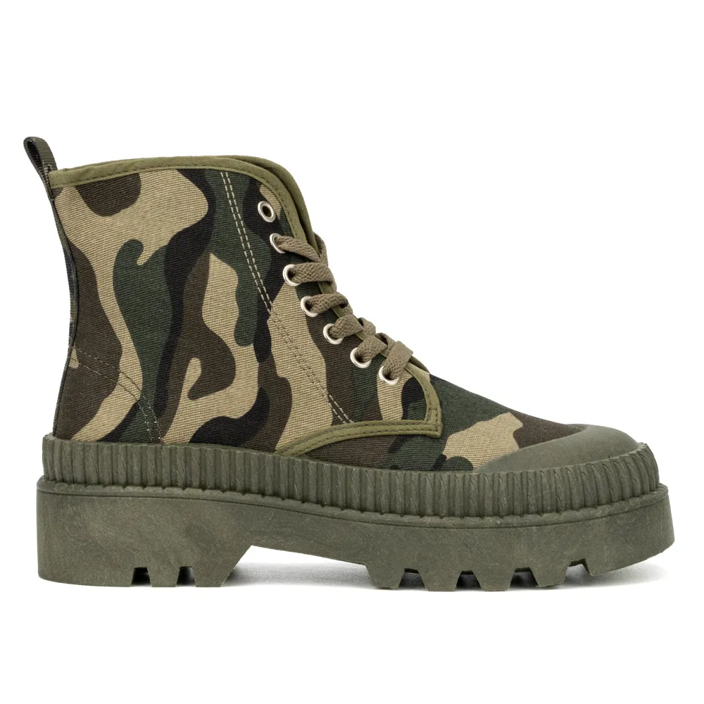 Women's Treasure Sneaker