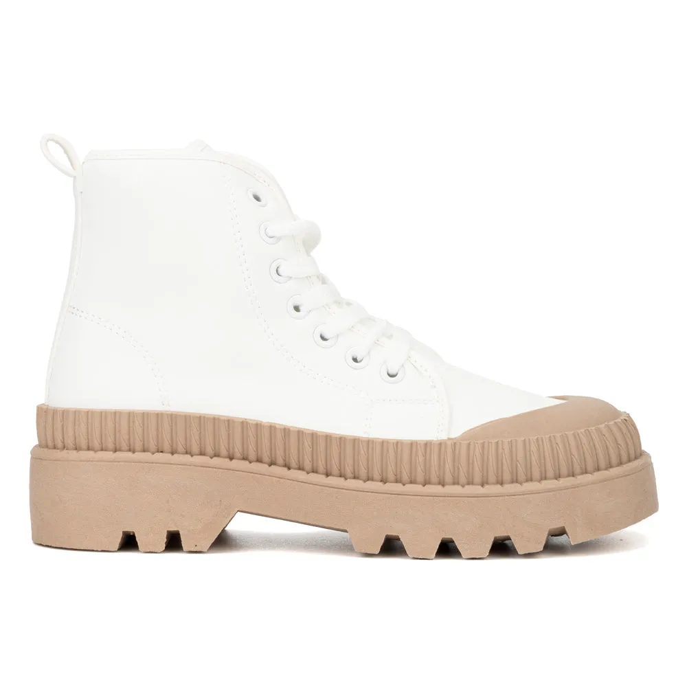 Women's Treasure Sneaker
