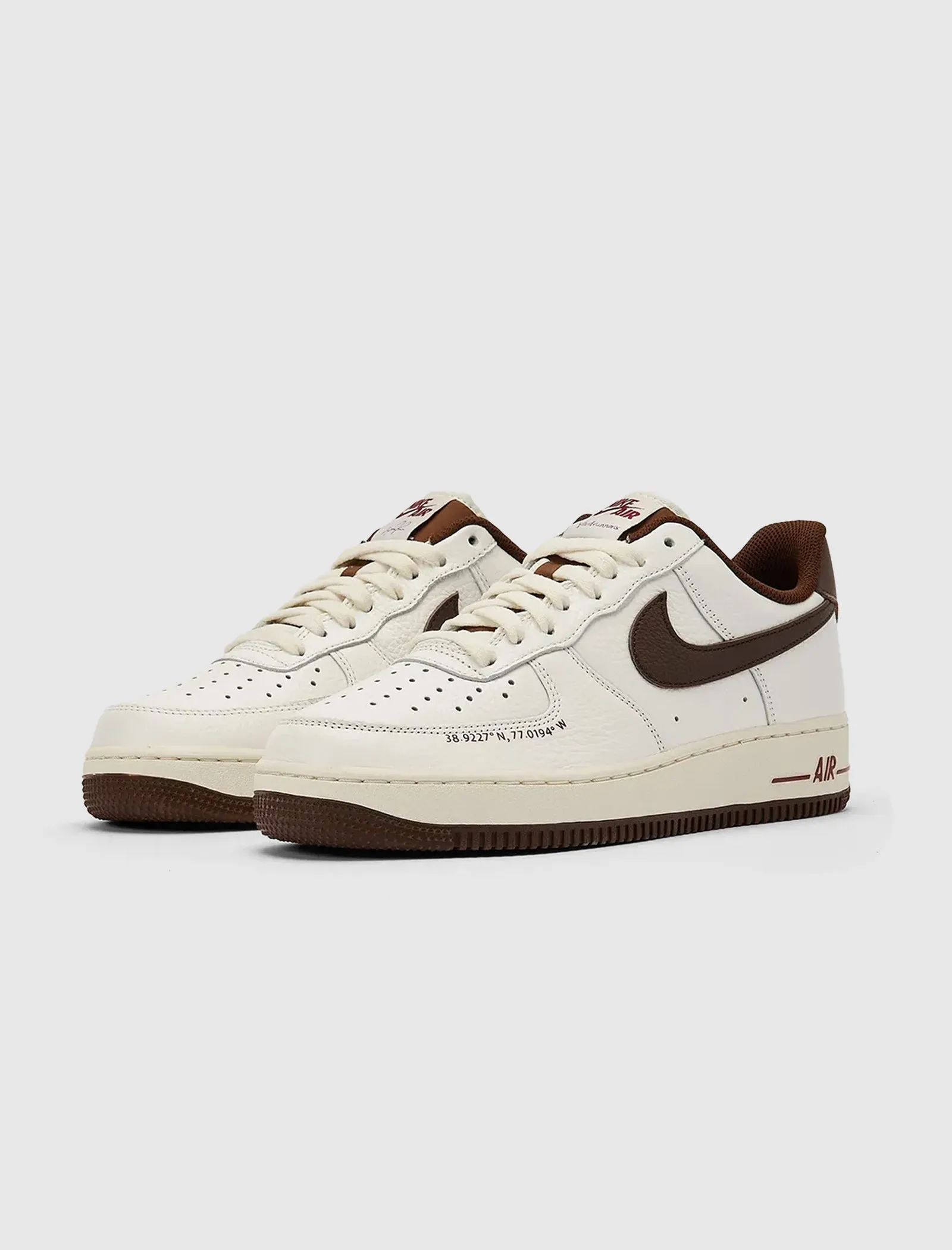 YARDRUNNER AIR FORCE 1 "SAIL/CACAO WOW/ COCONUT MILK"